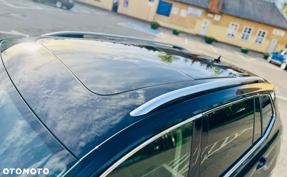 Volkswagen Tiguan - 10