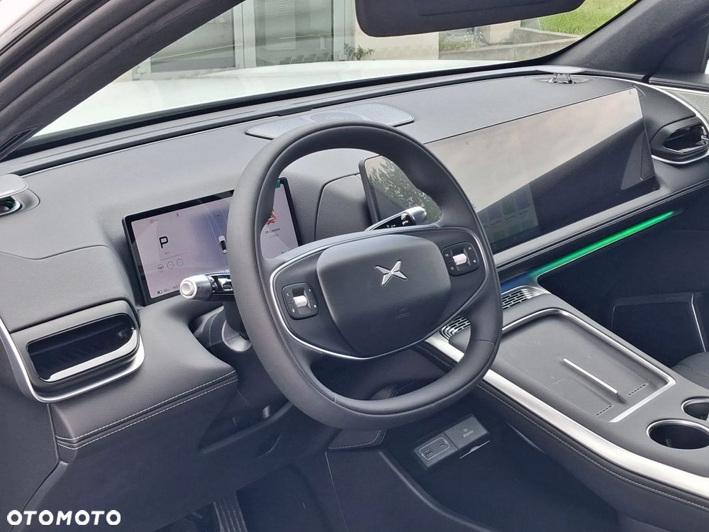 XPeng G9 94.6 kWh AWD Performance - 10
