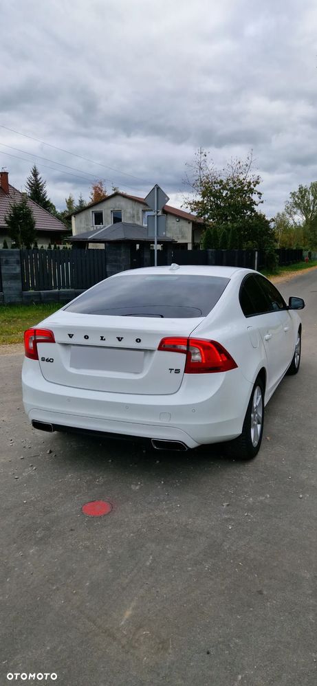 Volvo S60 ver-2-5-t5 - 4