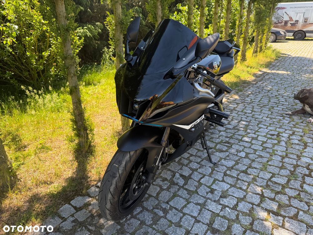 Yamaha R7 - 22