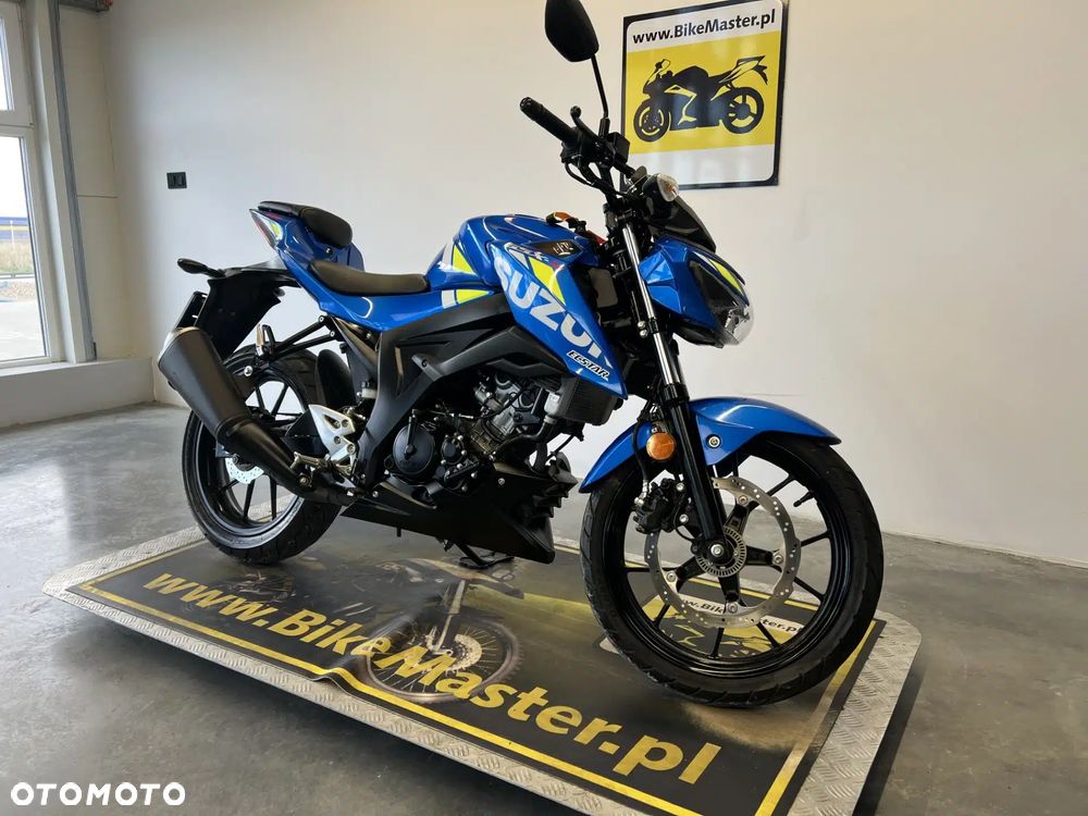 Suzuki GSX - 3
