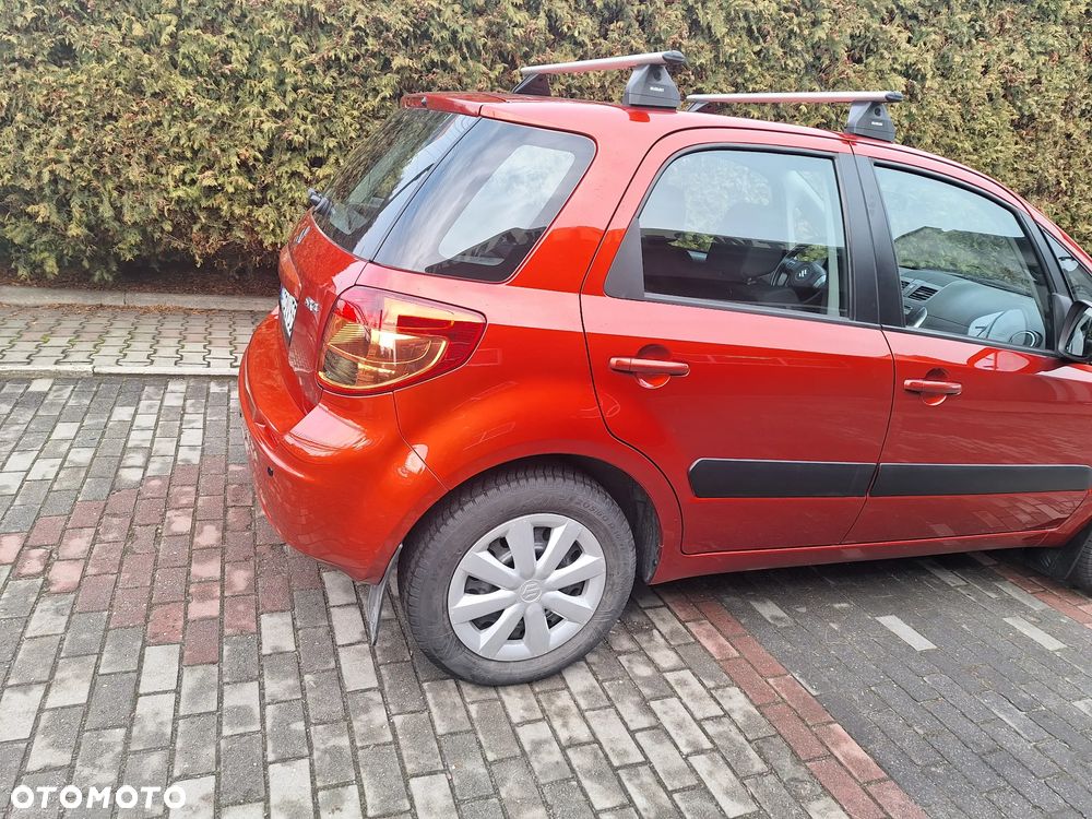 Suzuki SX4 - 4