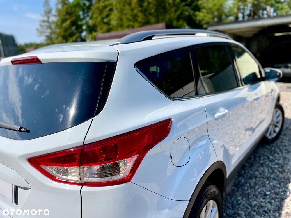 Ford Kuga 2.0 TDCi 2x4 Titanium - 34