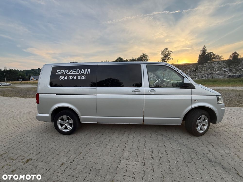 Volkswagen Caravelle - 6