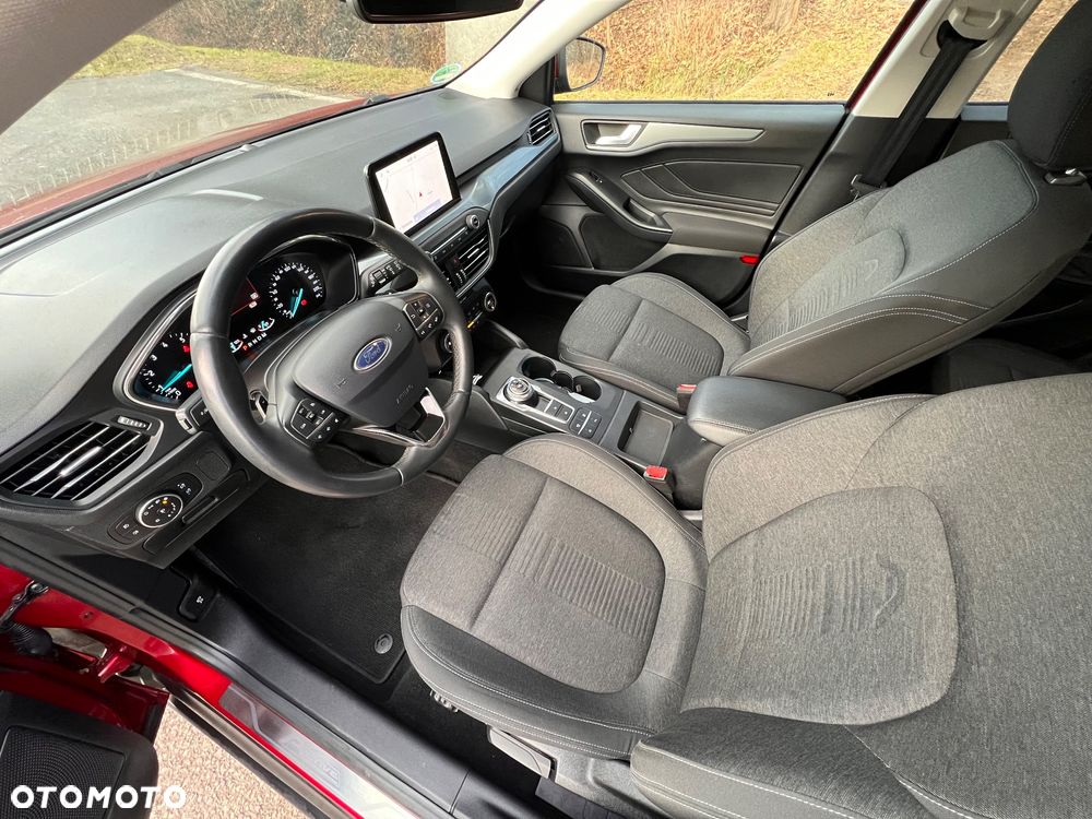 Ford Focus 1.0 EcoBoost Hybrid ACTIVE DESIGN - 9