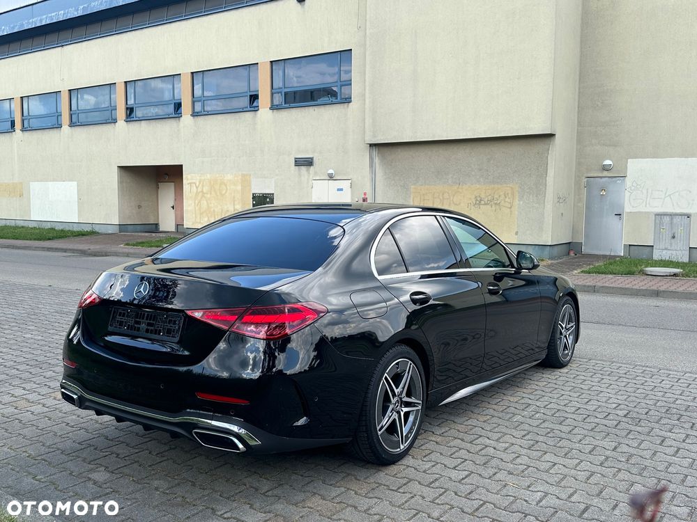 Mercedes-Benz Klasa C 180 9G-TRONIC AMG Line - 10