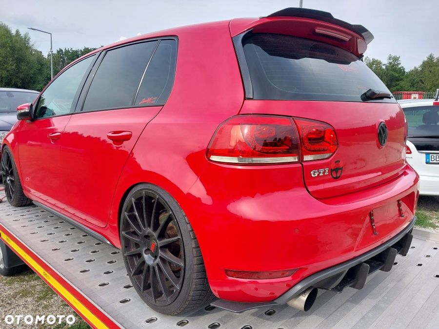 Volkswagen Golf 2.0 GTI - 32