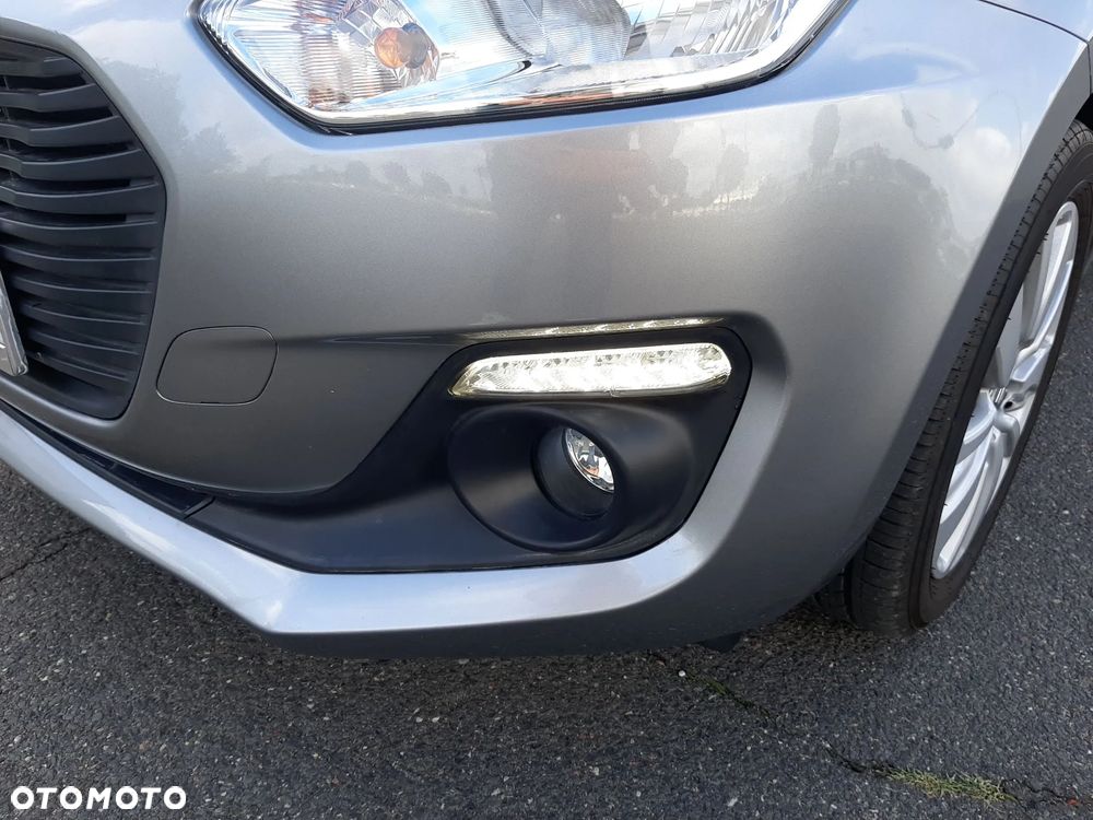 Suzuki Swift 1.2 Premium - 10