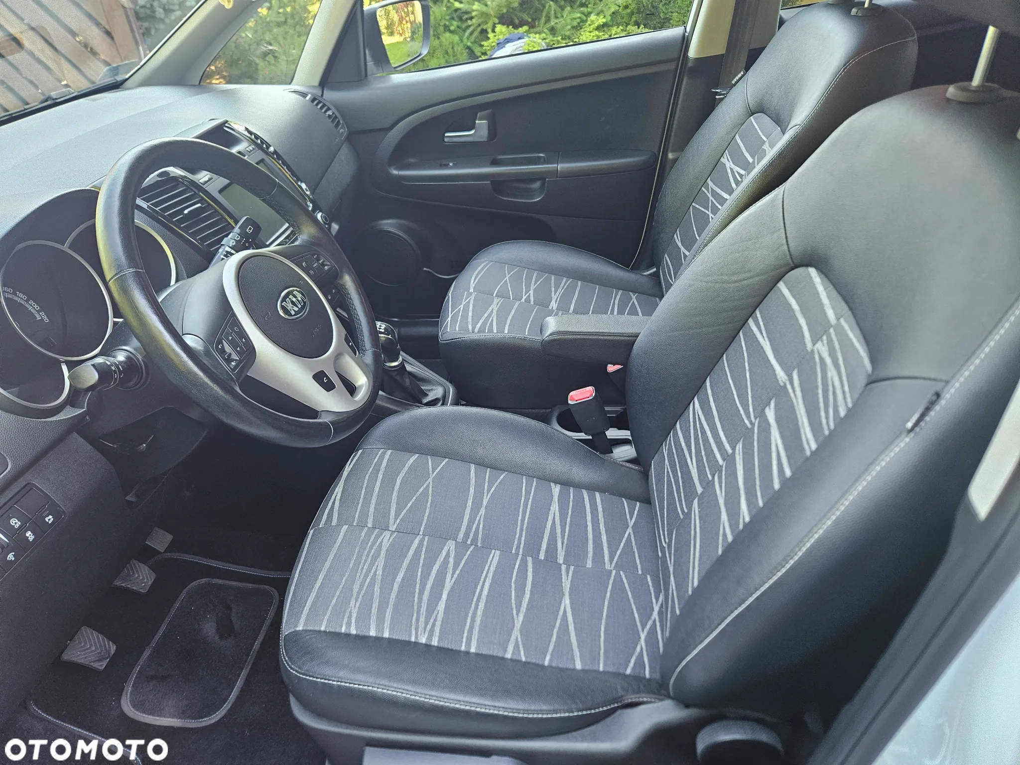 Kia Venga 1.6 Business Line - 8