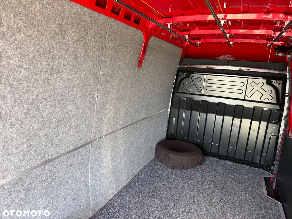 Iveco DAILY - 28