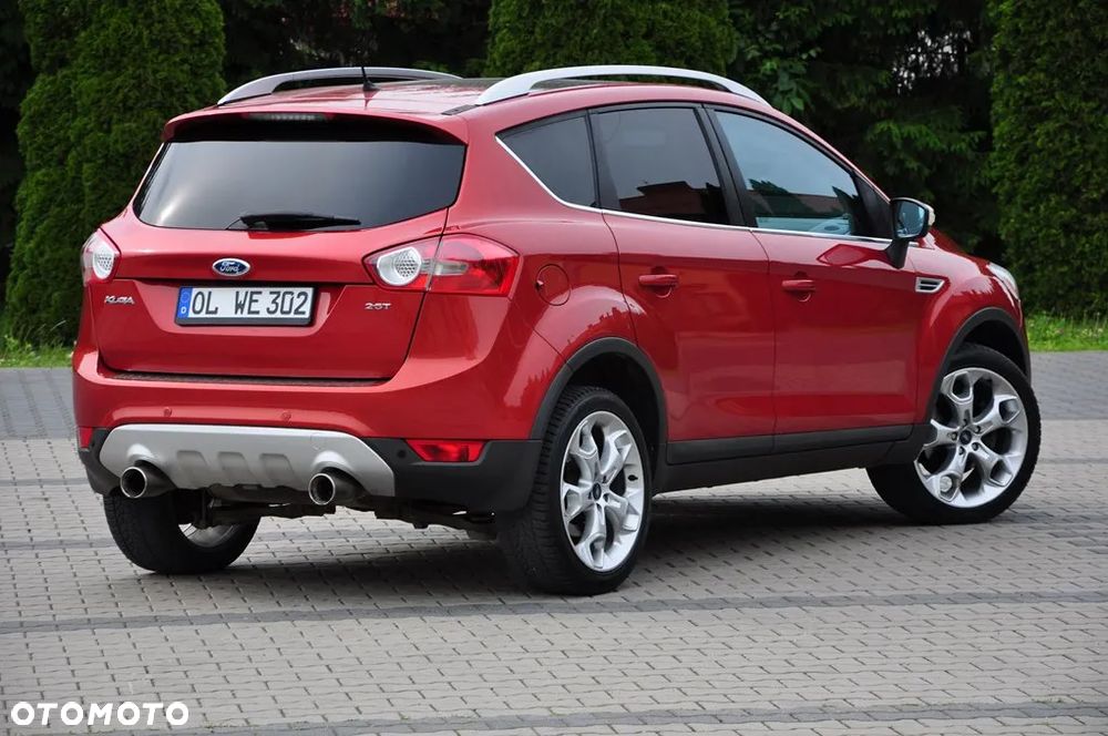 Ford Kuga 2.5 4x4 Titanium - 16