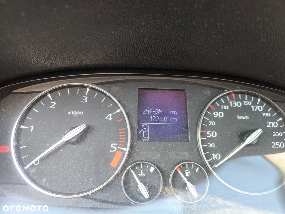 Renault Laguna dCi 150 FAP - 7