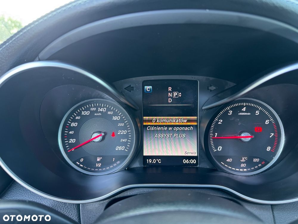 Mercedes-Benz Klasa C 300 9G-TRONIC AMG Line - 11