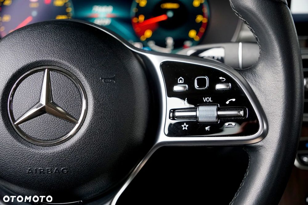 Mercedes-Benz Klasa C 300 9G-TRONIC Avantgarde - 32