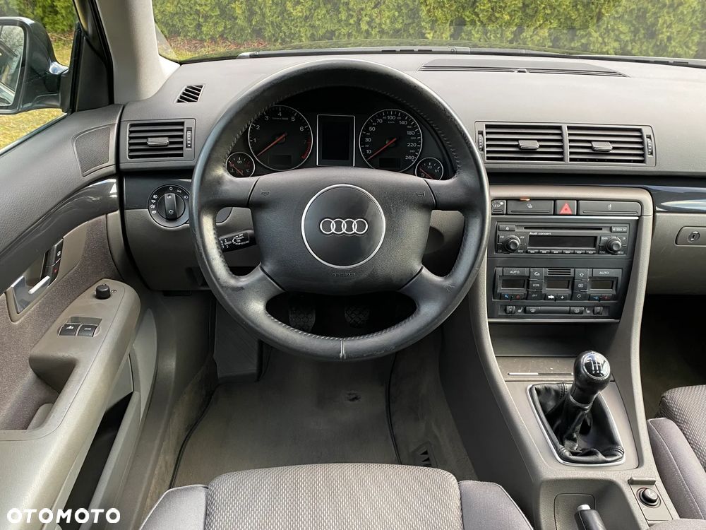 Audi A4 Avant 1.8T - 10