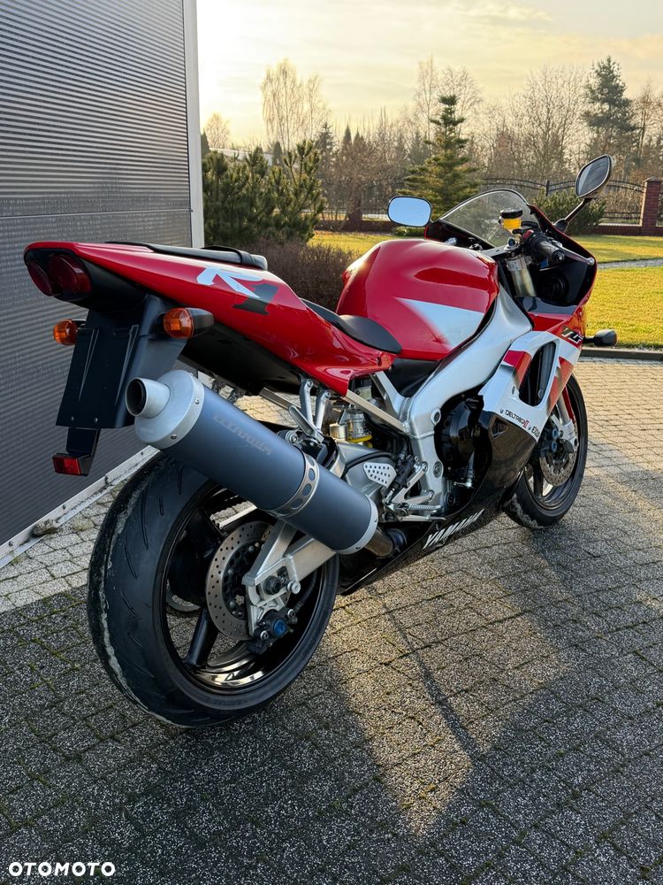 Yamaha YZF - 12