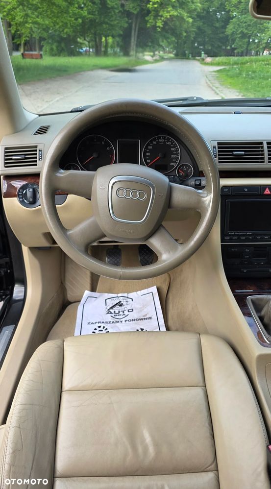 Audi A4 Limousine - 22