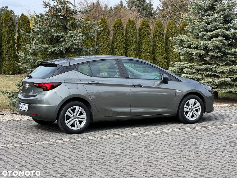 Opel Astra 1.2 T Elegance S&S - 4