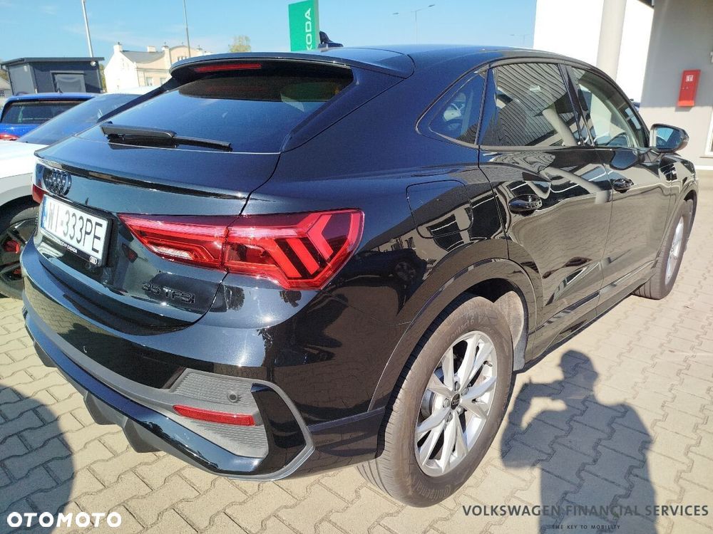 Audi Q3 Sportback - 4