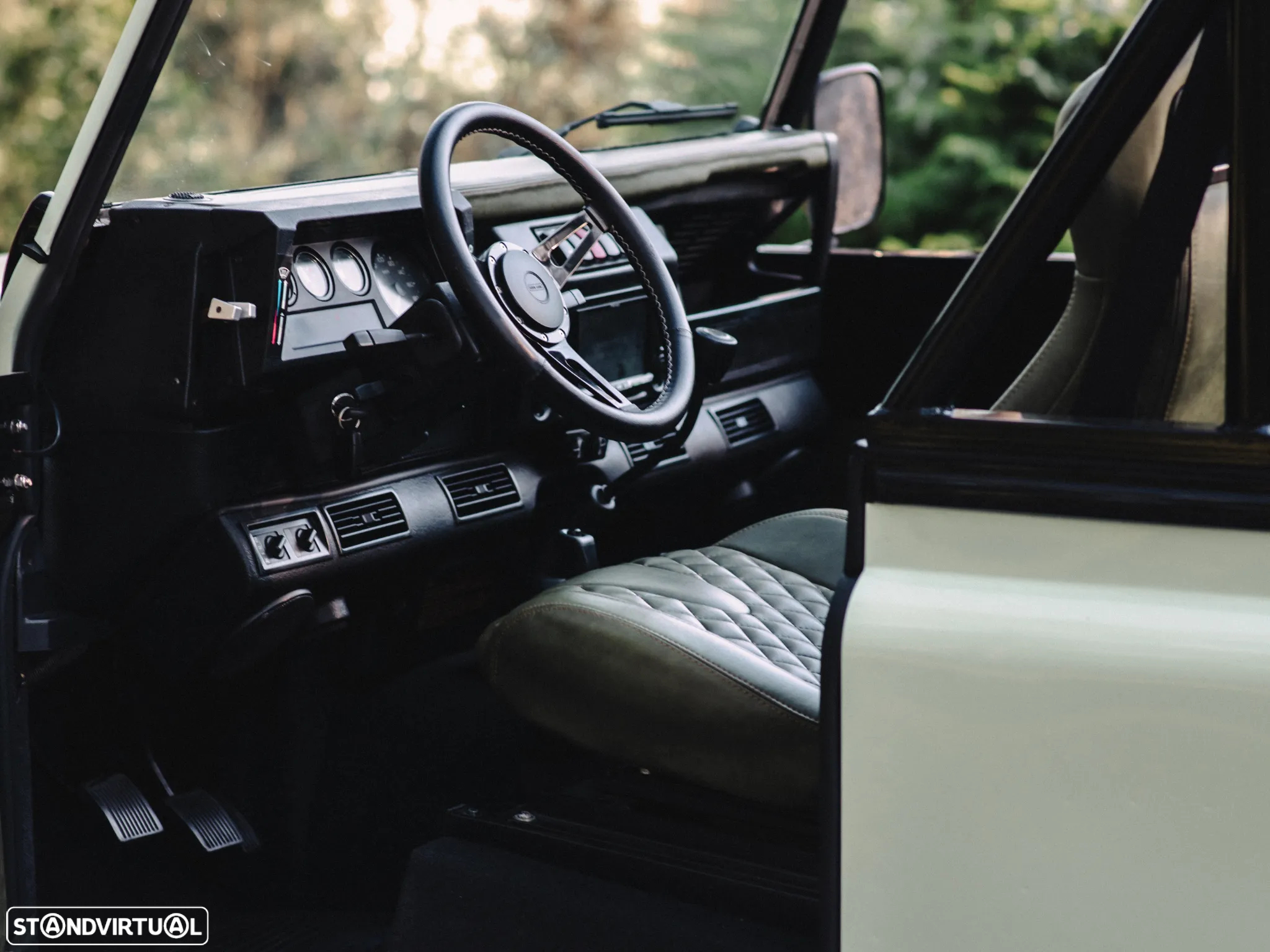 Land Rover Defender 90 2.5 Td5 Soft Top - 4