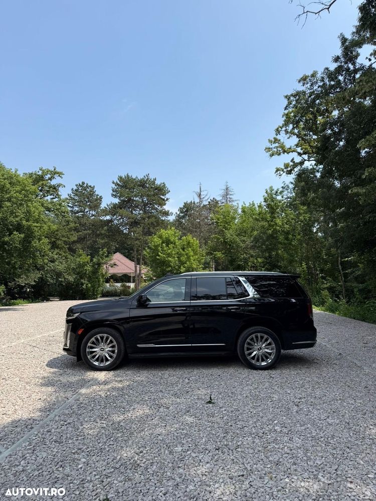 Cadillac Escalade - 5