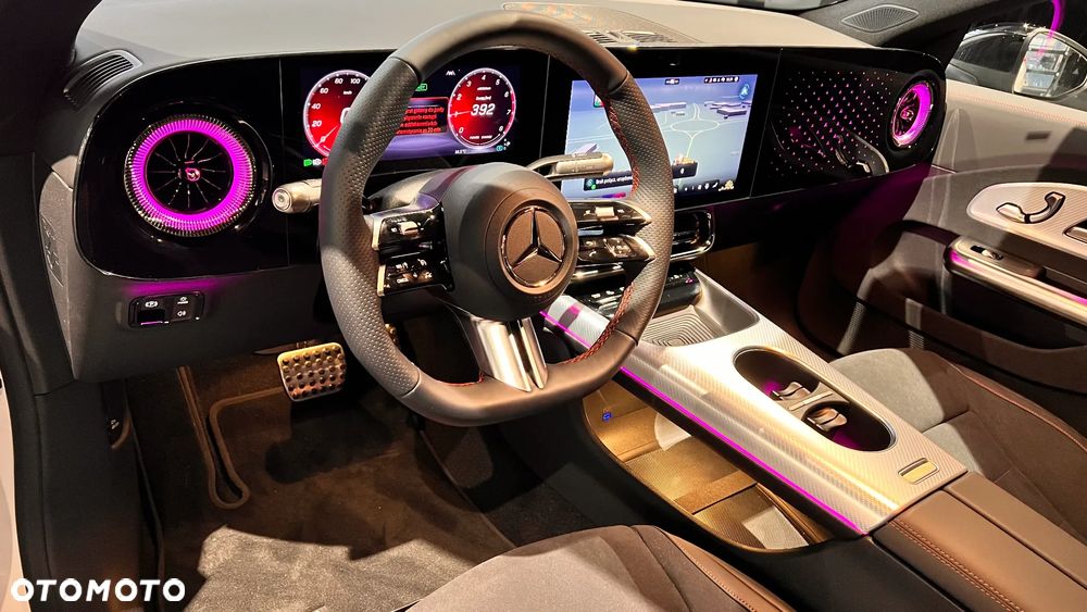 Mercedes-Benz CLA - 9