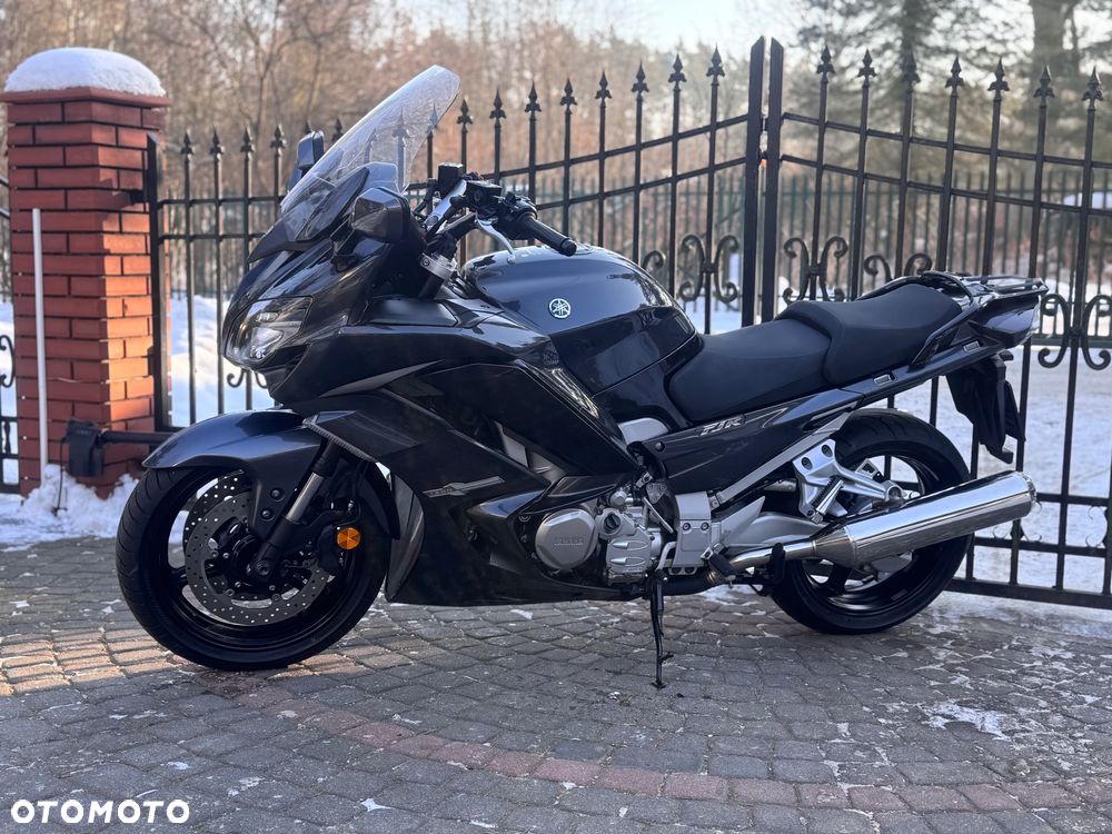 Yamaha FJR - 6