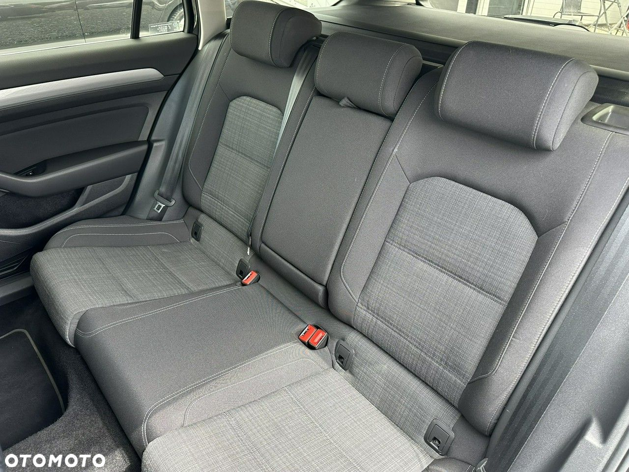 Volkswagen Passat 2.0 TDI EVO Business - 21