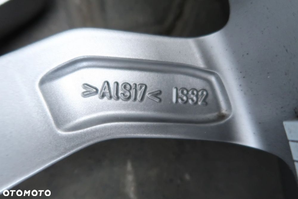 C504A Felga BMW 6877238 7,5x19et32 - 9
