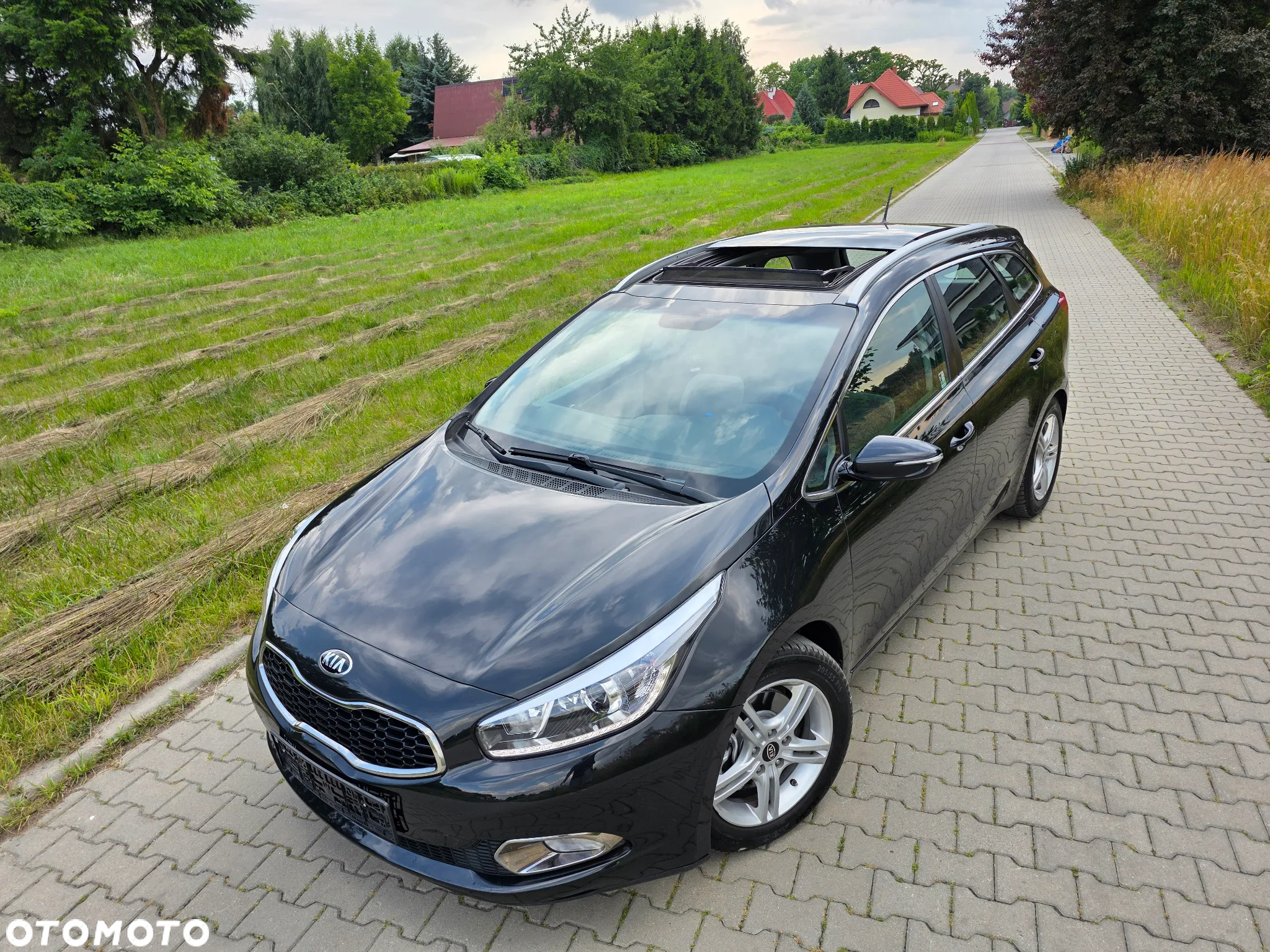 Kia Ceed 1.6 GDI Fifa World Cup Edition - 25