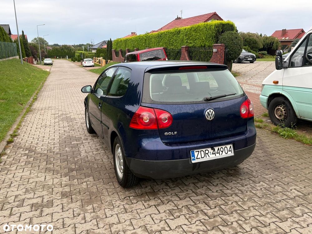 Volkswagen Golf - 8