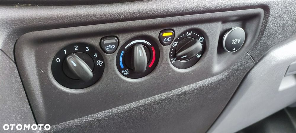 Ford Transit - 36