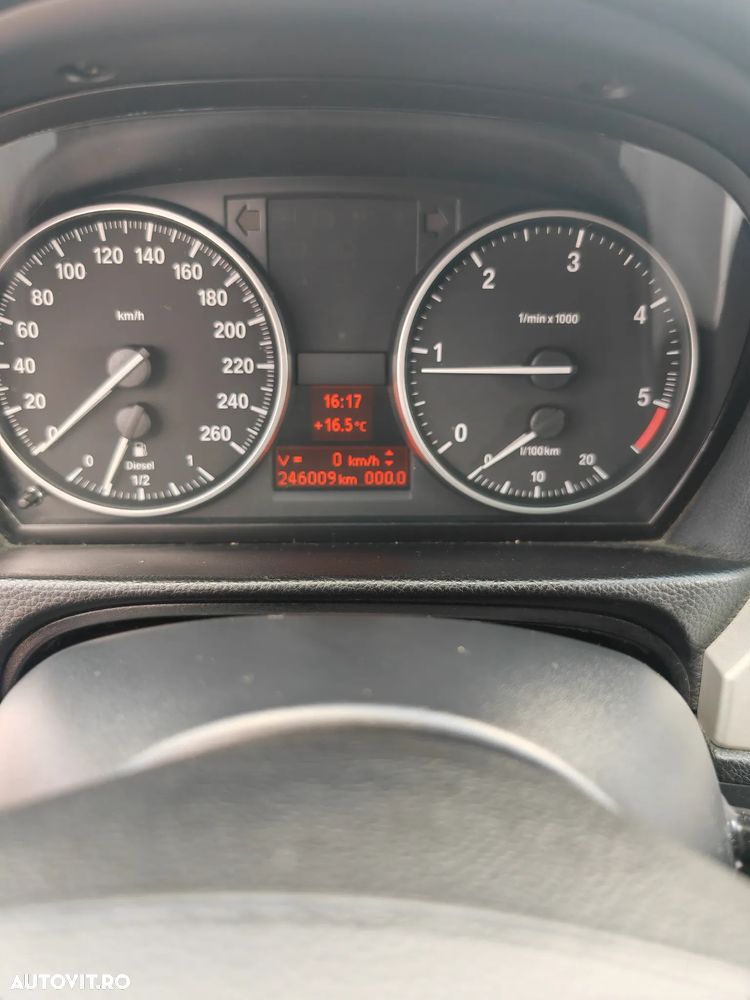 BMW Seria 3 318d - 22