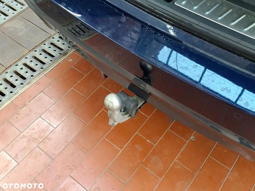 BMW Seria 5 540i xDrive - 15