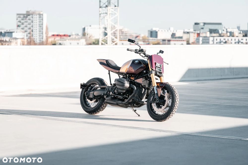 BMW R - 6