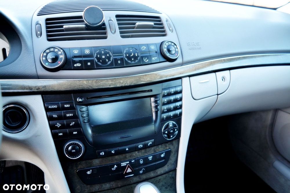 Mercedes-Benz Klasa E 220 CDI Automatik Avantgarde - 9