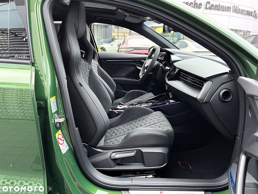 Audi RS3 Limousine - 22