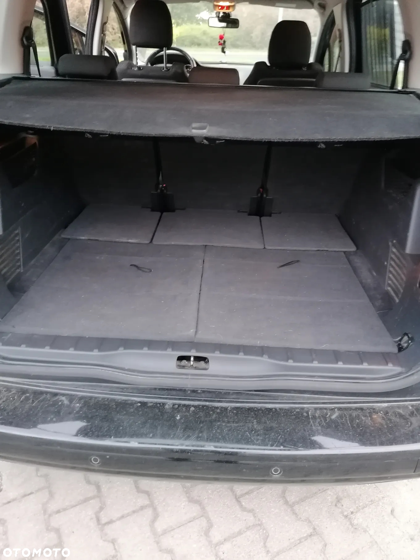 Peugeot 5008 - 8