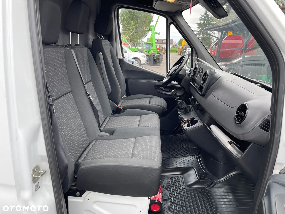 Mercedes-Benz Sprinter W907 319 CDI 2019 ROK 3.0 V6 190 KM MANUAL 6 BIEGÓW MAX MAXI DŁUGI L4H2 - 23