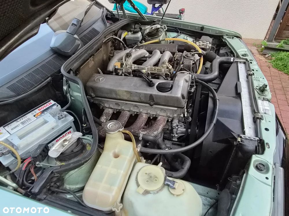 Mercedes-Benz W201 (190) - 28