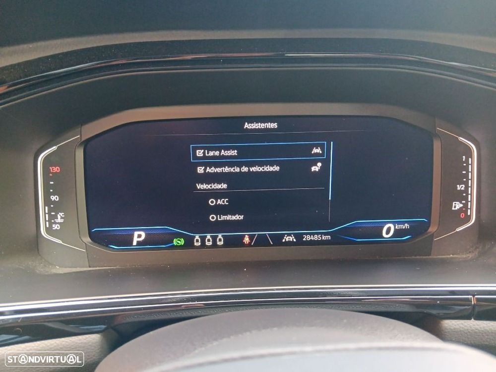VW T-Roc 2.0 TDI R-Line DSG - 18
