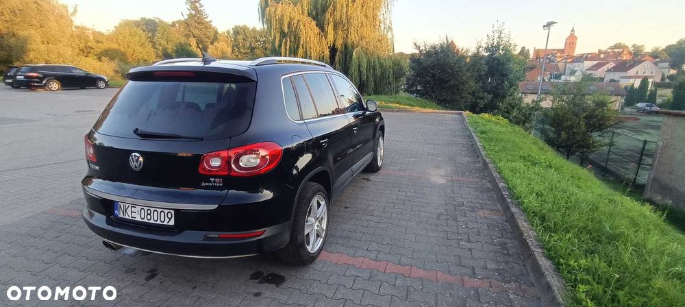 Volkswagen Tiguan - 4
