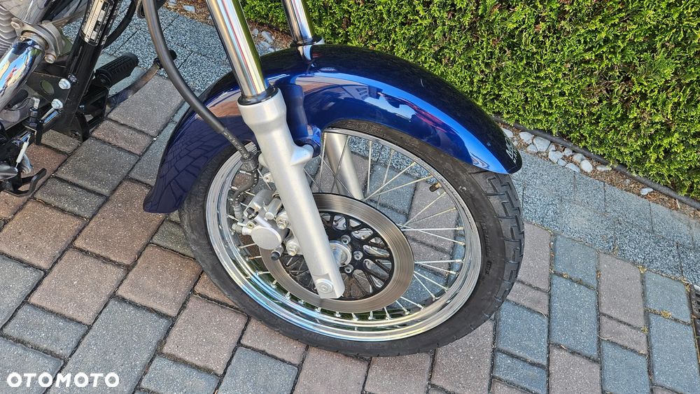 Suzuki Intruder - 33