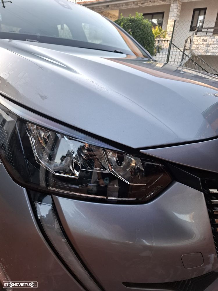 Peugeot 208 1.2 PureTech Allure - 5