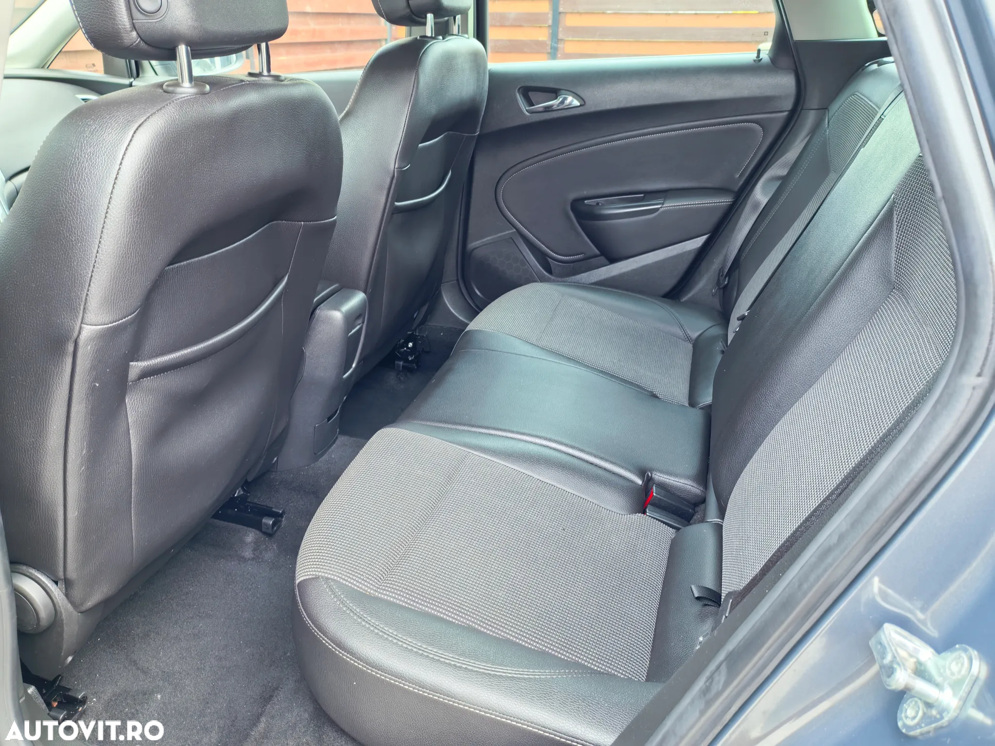 Opel Astra - 9