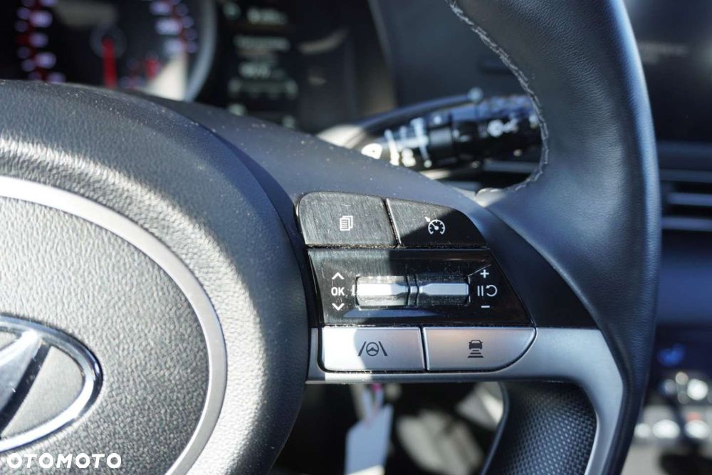 Hyundai Elantra - 14