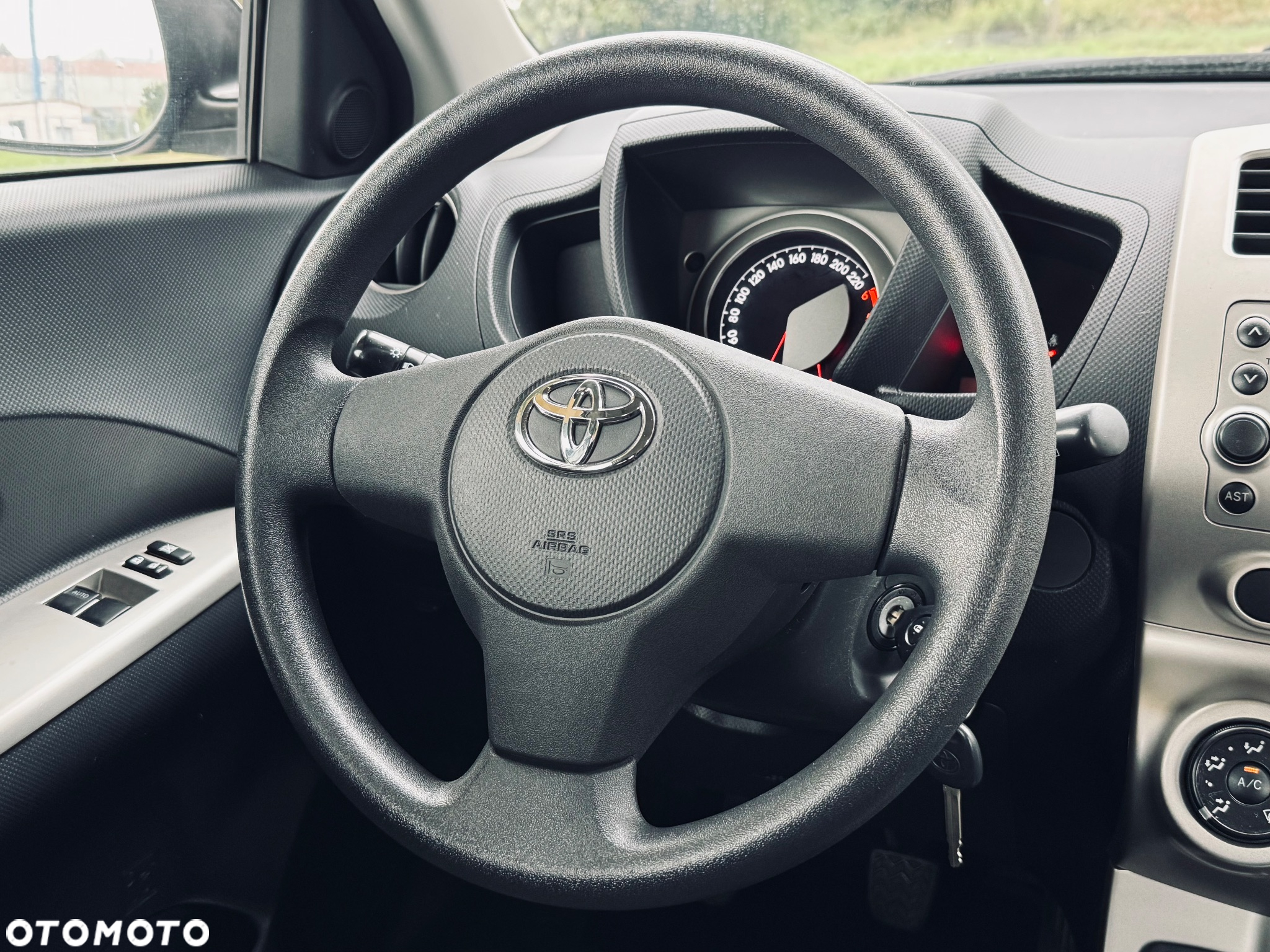 Toyota Urban Cruiser 1.4 D-4D 4x2 Town - 12
