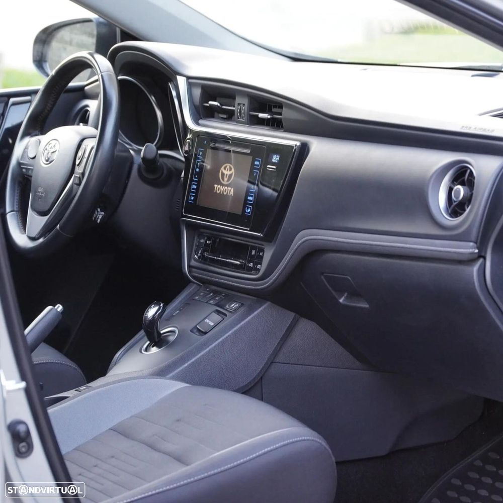 Toyota Auris 1.8 HSD Active - 12