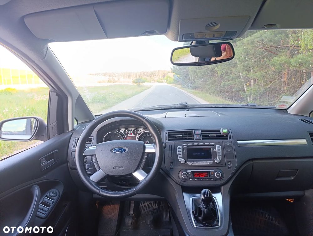 Ford C-MAX 1.8 Titanium - 32