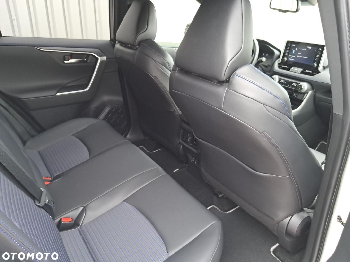 Toyota RAV4 2.5 Hybrid Selection 4x4 - 12